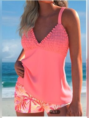 Coral Pink Textured V-Neck Tankini Top. Medium. New